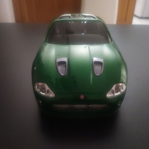 Collectible Jaguar XKR Roadster James Bond 007 car like new