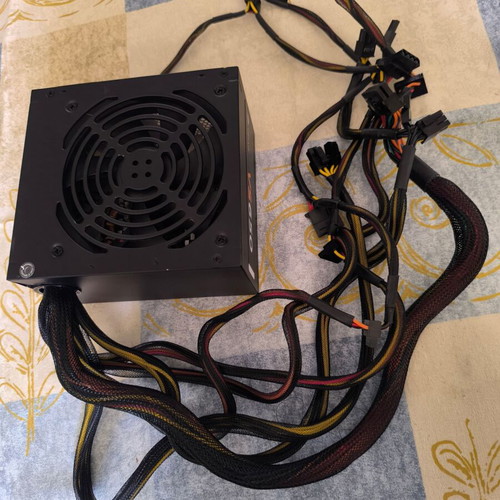 Corsair VS650 650W τροφοδοτικό σαν καινούργιο, 80 Plus πιστοποίηση
