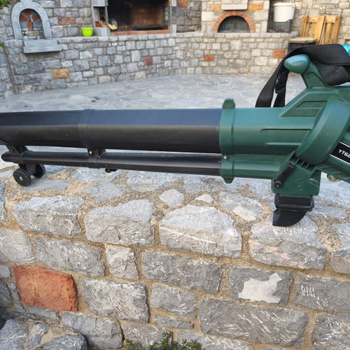 Electric leaf blower and vacuum with 40L bag