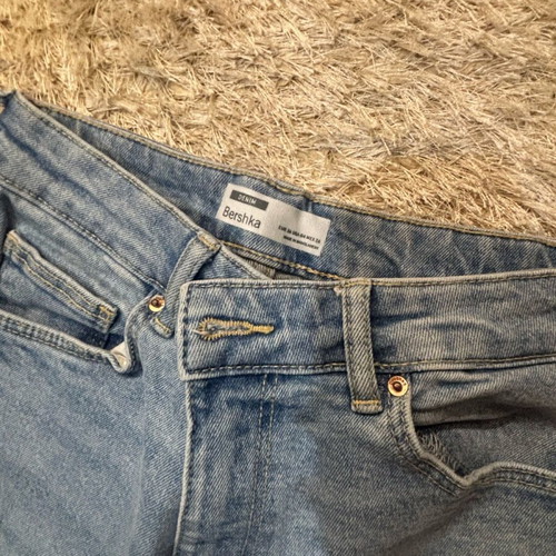Bershka elastic jeans like new, size S, blue