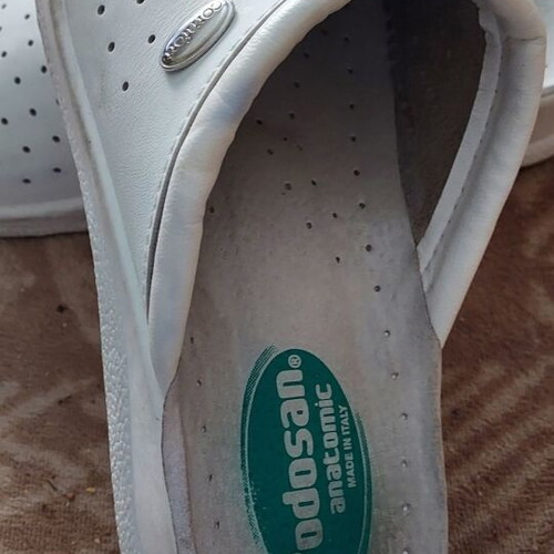 Podosan Anatomic slippers-sabots size 39 like new, white