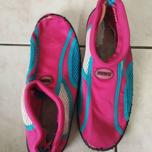 Beach shoes used, size 39-40, pink and blue