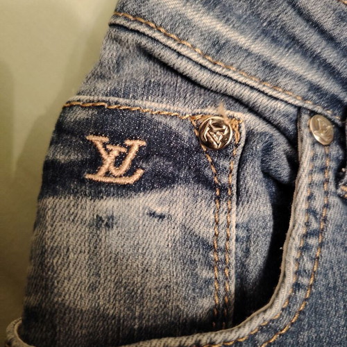 Louis Vuitton women's 3/4 denim jeans new, size 38, blue