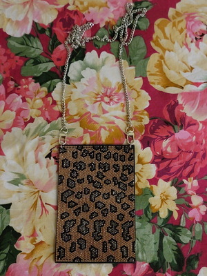 Small crossbody bag with leopard print