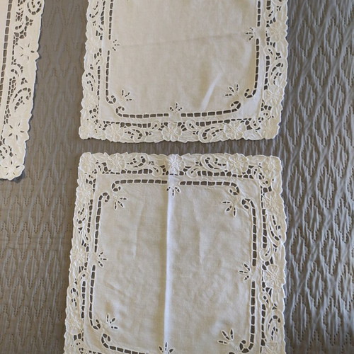 Cutwork tablecloth, doilies and napkins used, set of 5 pieces