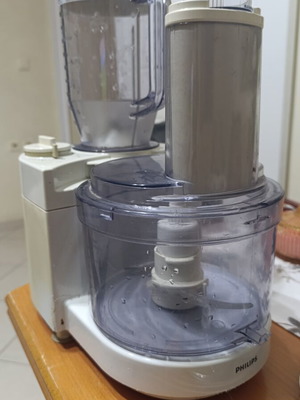 Πολυμίξερ Philips σαν καινούργιο με 3 δίσκους κοπής και μπλέντερ