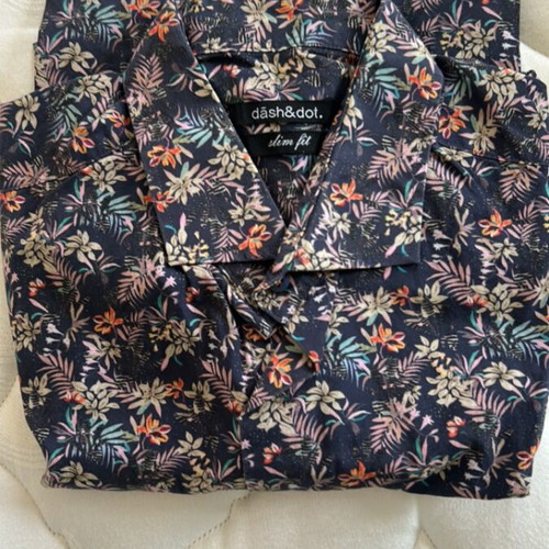 Dash&Dot men's shirt multicolored like new, size L