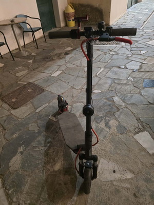 Xiaomi Pro2 electric scooter used with extra accessories