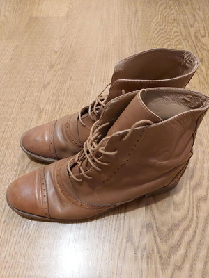 Women's boots used, size 41, brown