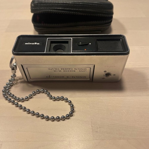Minolta 16 camera model P used with case