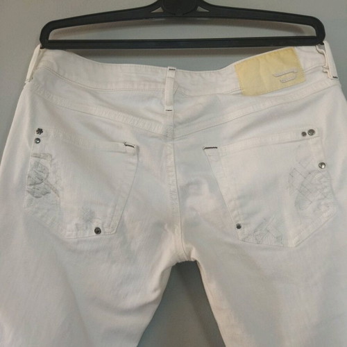 Diesel white straight-leg jean like new, size 29
