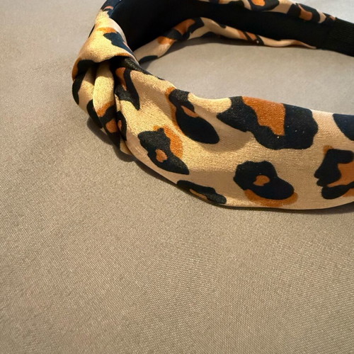 Mango hairband like new, leopard modern design