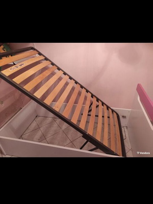 Bed with storage space like new