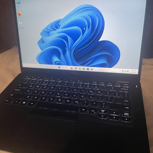 Dell Latitude 5400 laptop used, Intel Core i7, 8GB RAM, 256GB SSD