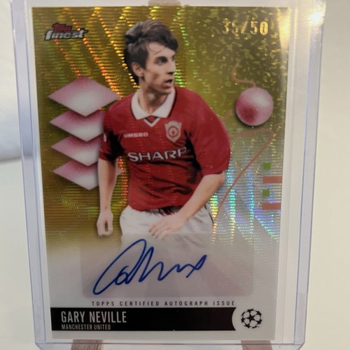 2025-26 Topps Finest Gary Neville Gold Auto #39/50 Manchester United