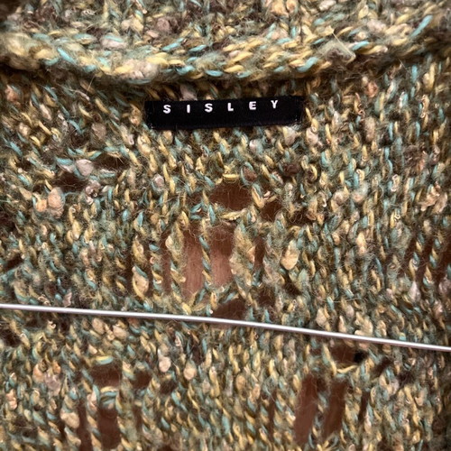 Sisley cardigan like new in green winter shades