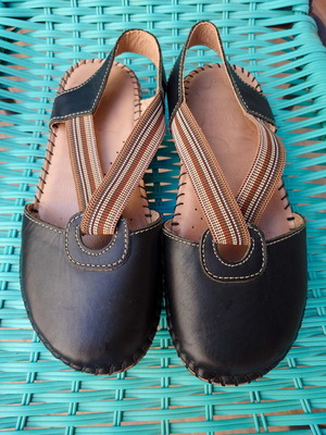 Anatomic leather women's shoes size 36 high sandals like new