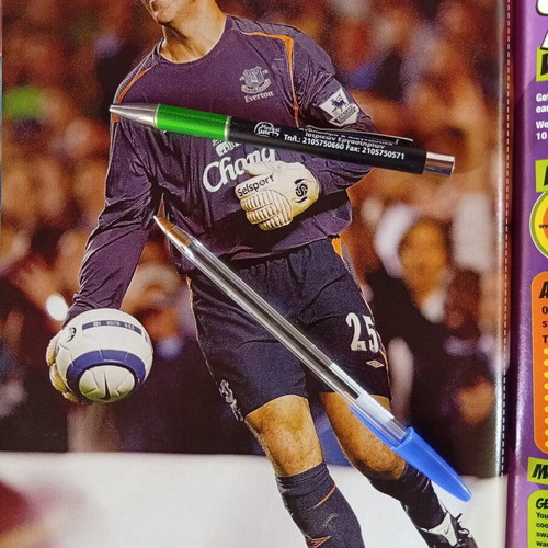 Match Football Magazine Issue 6-12/12/2006 Like New with Arsenal Posters