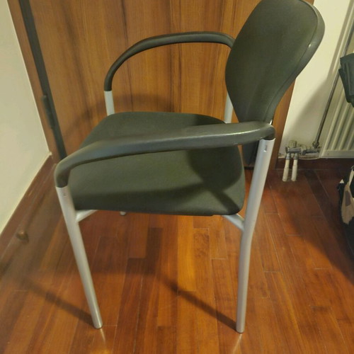 Visitor chair used, fabric, lightweight and sturdy