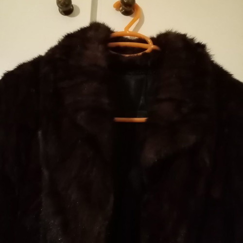 Mink fur coat new, dark brown, 80 cm length, with inner lining