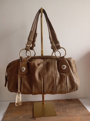 DKNY vintage τσάντα ώμου μεταχειρισμένη, μπεζ και καφέ δερμάτινη