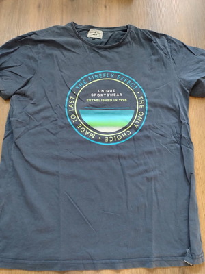 T-shirt Firefly blue XL in good condition
