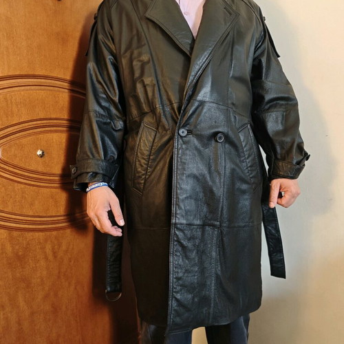 Leather coat new, 100% genuine leather, black, size L