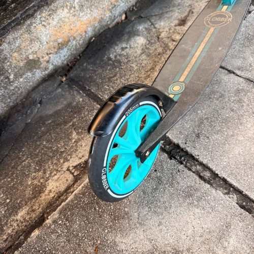Globber NL 205 Teal scooter like new for kids and teens