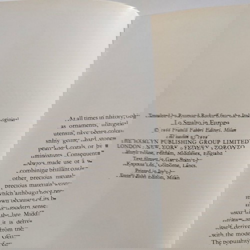 Βιβλίο European Enamels 71 Plates in Full Colour μεταχειρισμένο, 1969