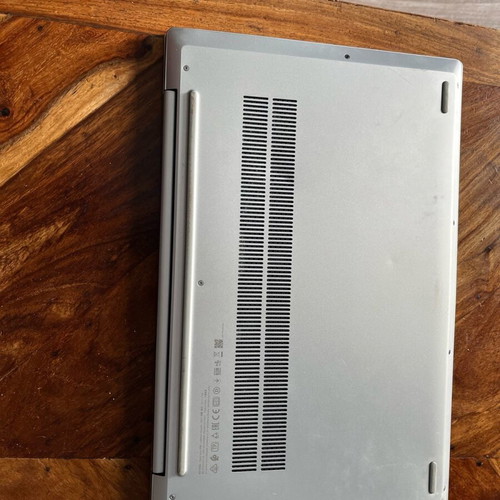 Lenovo laptop like new with small dent, 15.6", Intel Core i5, 16GB, 500GB HDD