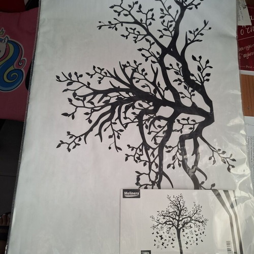 Wall sticker tree with leaves and butterflies