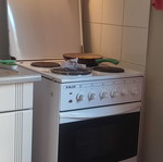 Oven with hob used, fully functional