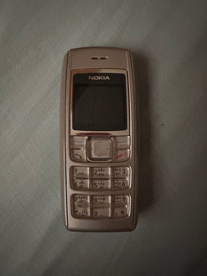 Nokia 1600 used, gray, without charger and battery but functional