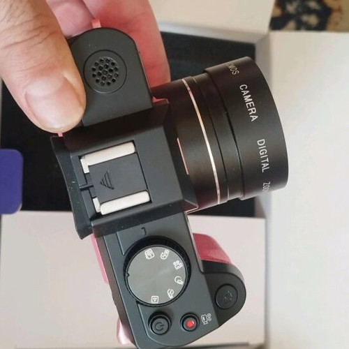 MBD 4K camera new with lens and memory card