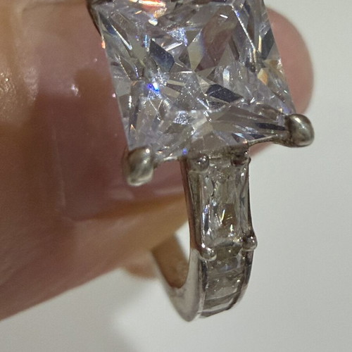 Thomas Sabo ring with white stones silver size 54 brand new