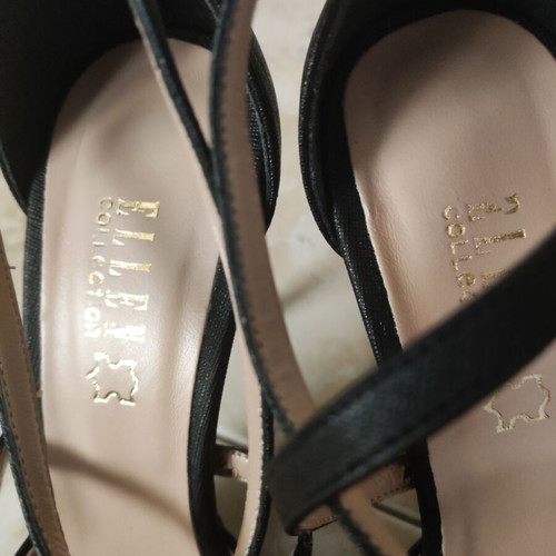 Ellen women's sandals size 39 black like new