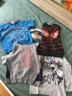 Children's sweaters used, pack of 5, size 98-104 cm, multicolor