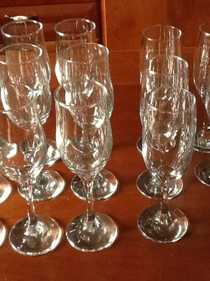 Glasses new, pack of 15, 9 water glasses and 6 wine glasses