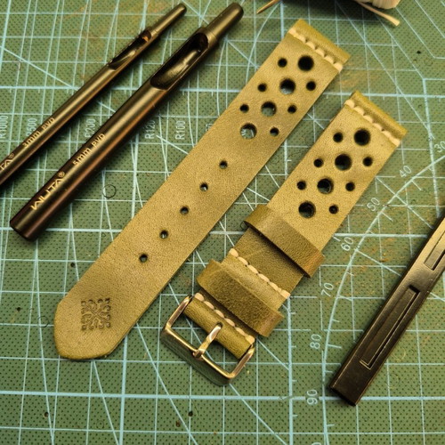 Handmade leather watch strap Racer style, custom colors