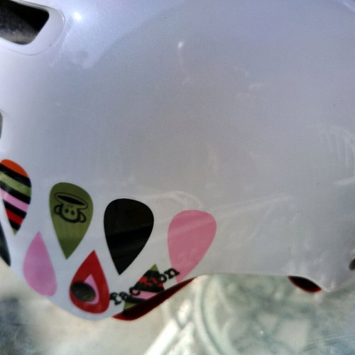 Bell helmet for bicycle, scooter and skate like new