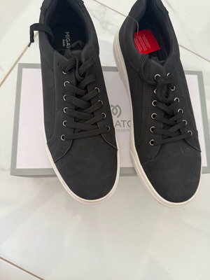 Migato Sneakers Νέα, Μέγεθος 45, Μαύρα με Λευκή Σόλα
