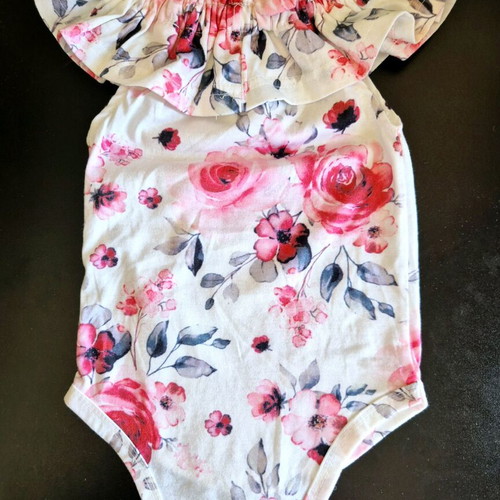Baby bodysuits