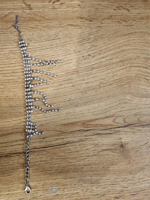Rhinestone fringe piece silver toned, like new