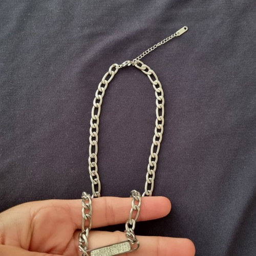 Steel identity necklace like new, silver color