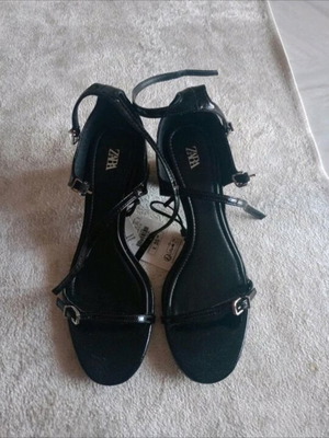 Πέδιλα Zara νέα με ετικέτες, μαύρα, μέγεθος 38