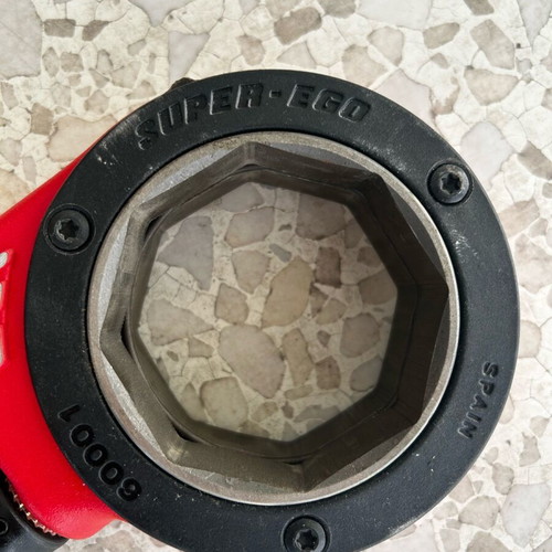 Manela Koukounaras manual unused for pipe threading