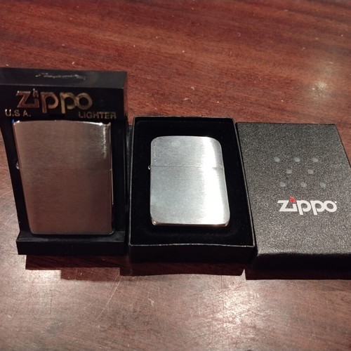 Zippo lighter set 2 pieces Brush Finish Chrome 1998 & 1941 Vintage Replica Chrome