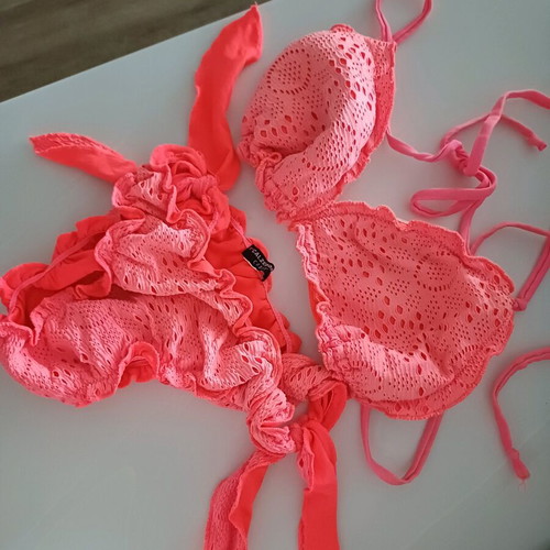 Calzedonia swimsuit used, size small, pink