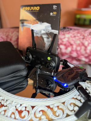 Drone E99 Pro με HD κάμερα και χειριστήριο σαν καινούργιο, με θήκη μεταφοράς