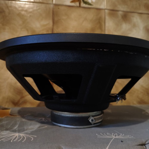 TRF subwoofer 15 inch 300 RMS